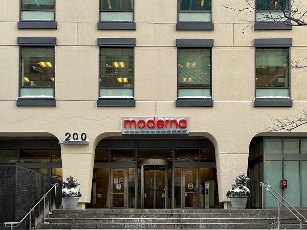 Bancel Stephane sells 5,411,946 shares of Moderna, Inc. [MRNA]