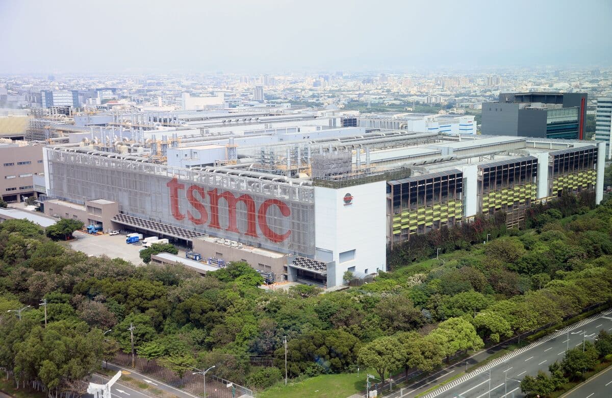 TSMC reports a 76% rise in net profits for Q2