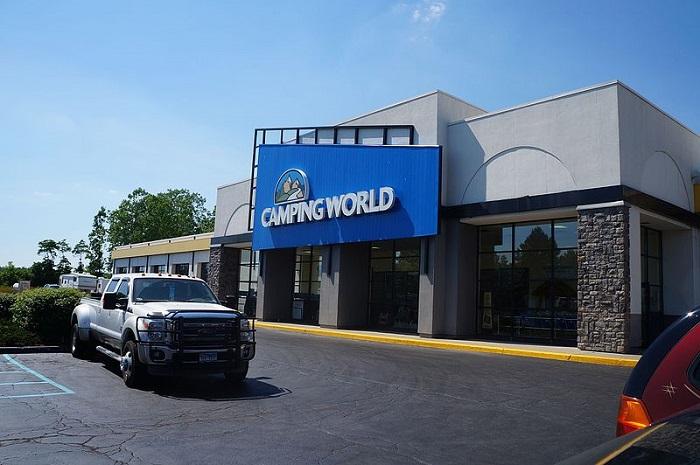 Camping World to Acquire Seven Locations From Lazydays